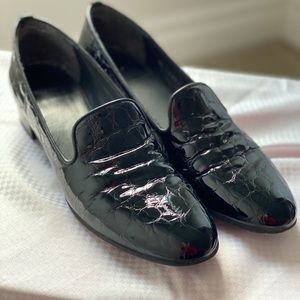 Stuart Wietzman Croc Embossed Loafers